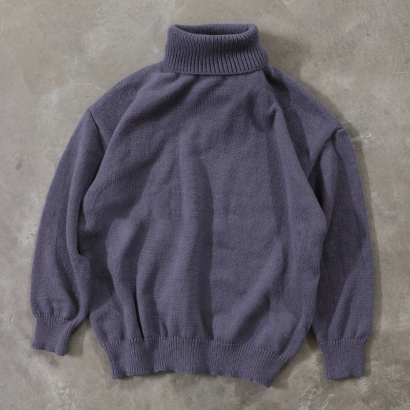 BASIC SWEATER