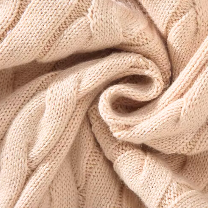 Strickpullover mit Zopfmuster und Reißverschluss-Kragen
